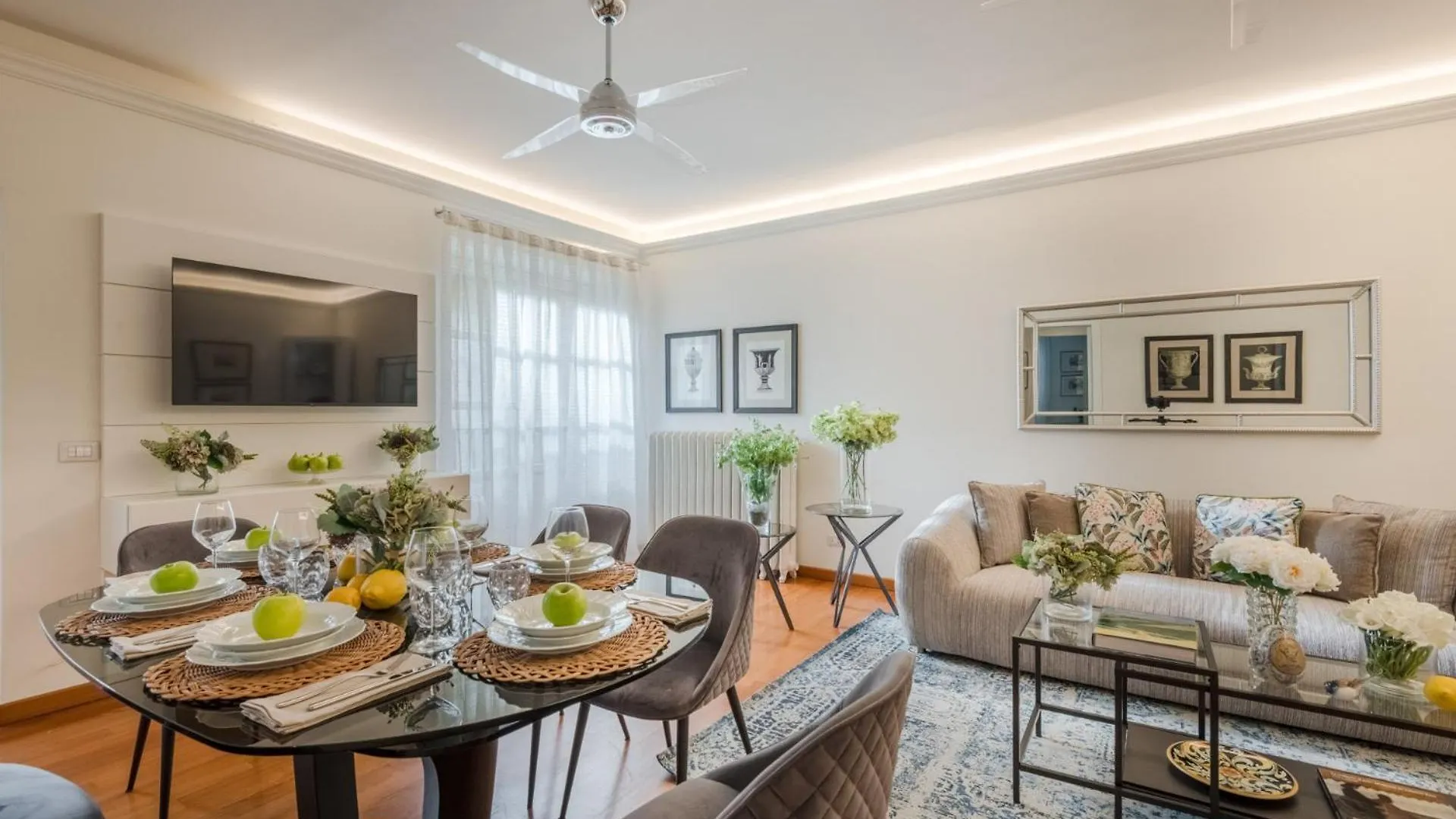 The Terrace Retreat, Elegant Modern Apartment With Terrace In Lucca 0*,