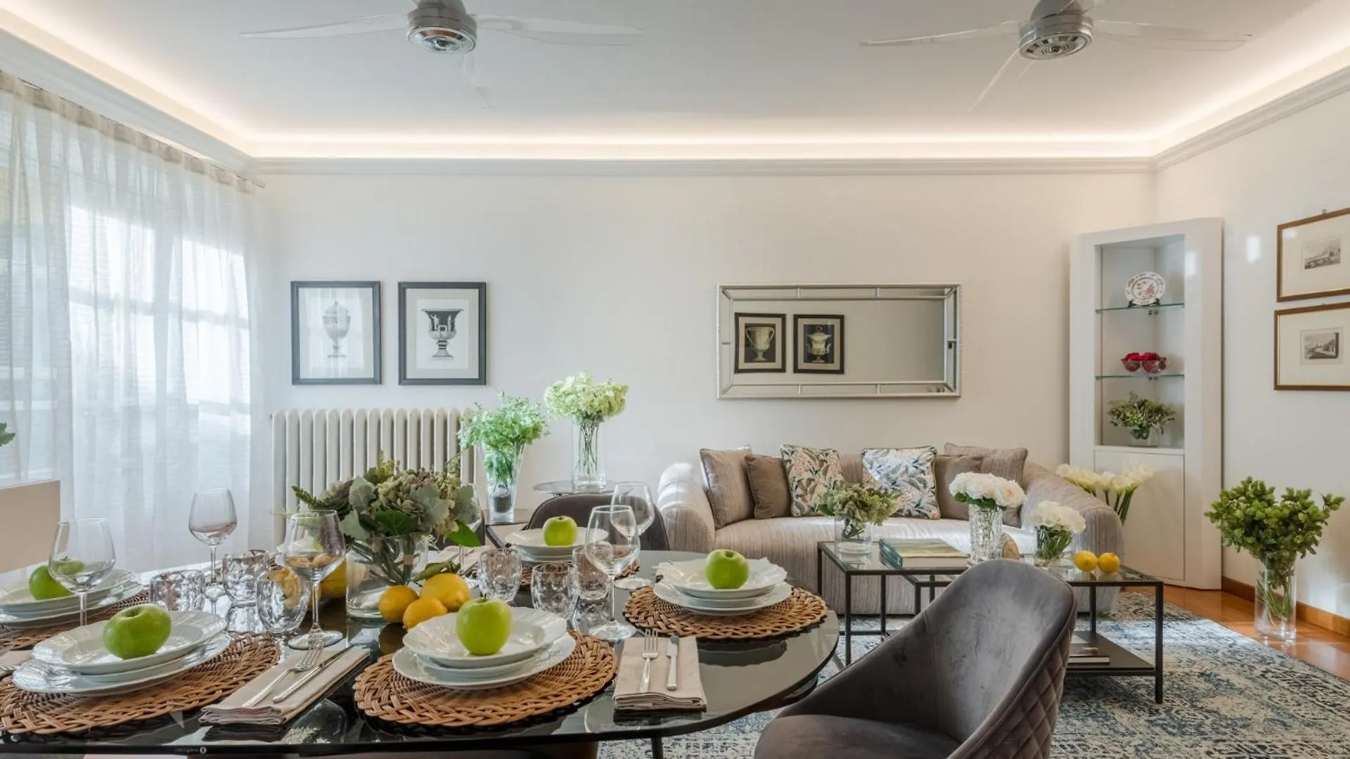 The Terrace Retreat, Elegant Modern Apartment With Terrace In Lucca